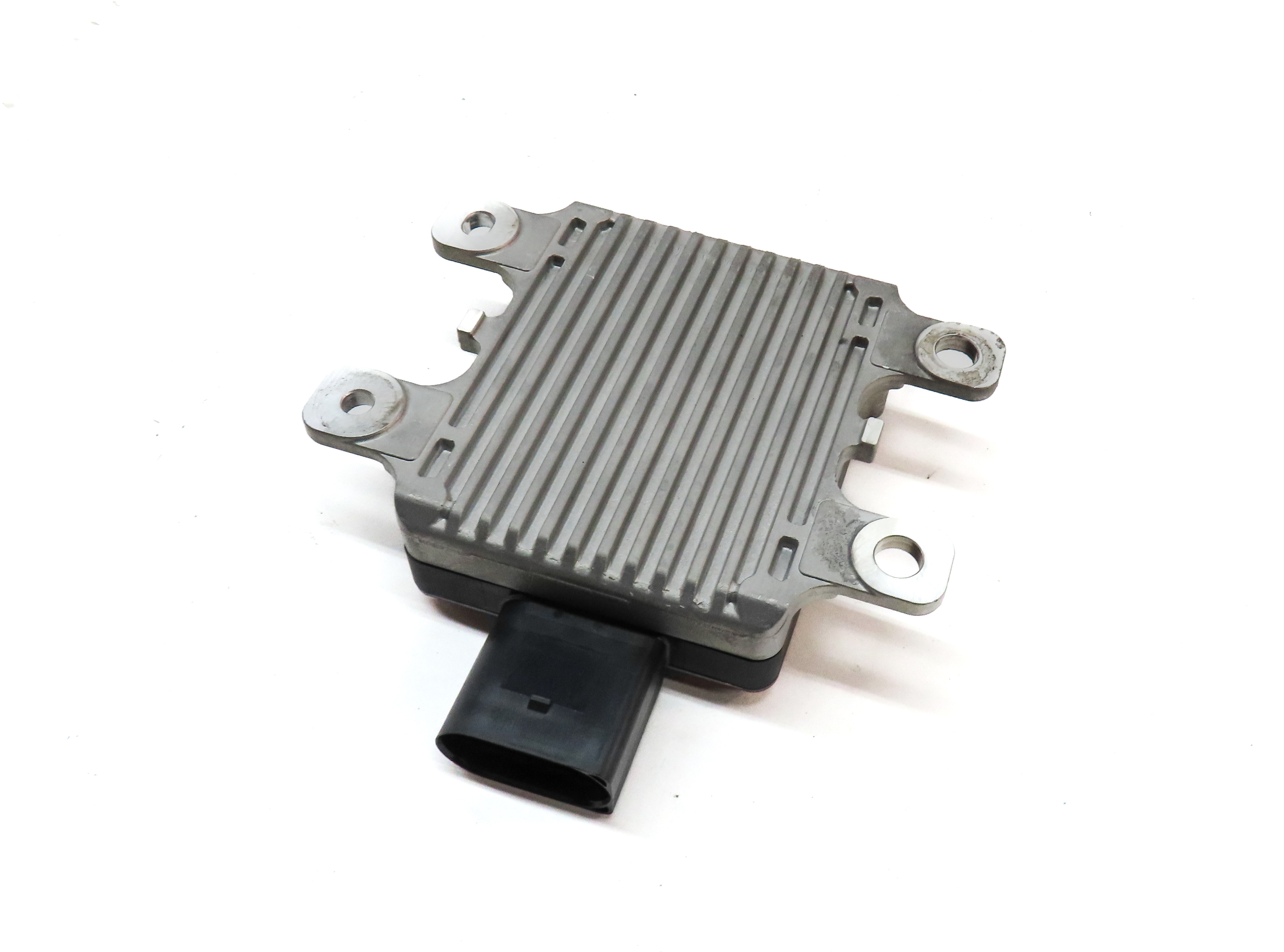 14 PORSCHE CAYENNE (958) 3.6L VR6 ENGINE HYDRAULIC MOTOR OIL PUMP CONTROL MODULE — exact item pictured